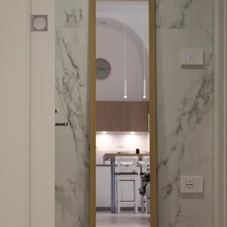 Casa Magda In Palazzo Diaz-quiet Centrally Located Lägenhet Como